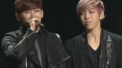 Infinite-H,Infinite - 雨中的两人