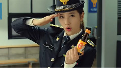 秀智(Miss A) - 维他500 CF NG 警察