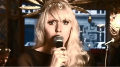 Amanda Jenssen - When We Dig for Gold In the USA