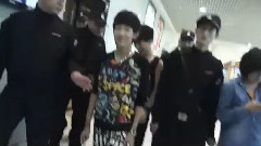 TFBOYS - 全国首唱会进场