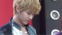 EXO-M - 玩魔方
