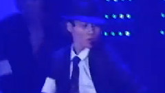 李泰民(SHINee),SHINee - Beat It