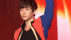 2PM,李俊昊(2PM),黄灿盛(2PM) - Hands Up