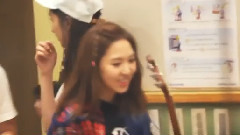 Red Velvet - Super Junior's Kiss The Radio