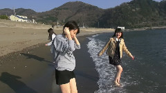 乃木坂46,AKB48 - 