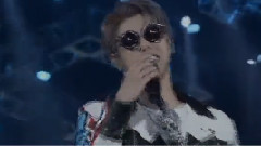 郑允浩,东方神起 - Shout Out