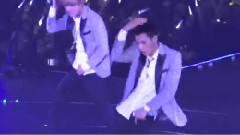 EXO-M,EXO - THUNDER