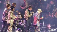 EXO-K,EXO - Dance Battle