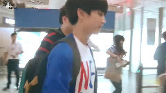 TFBOYS,TF家族 - TFBoys从北京飞重庆 机场 Part 1