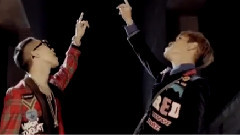 G-Dragon(BigBang),朴春(2NE1),T.O.P(Bigbang) - Oh Yeah