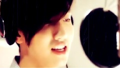 东方神起 - < I AM