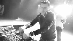 David Vendetta - Sun Comes Up