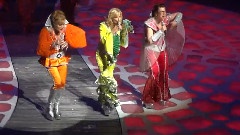 MAMMA MIA! Celebrated 10 Spectacular Years On Broadway