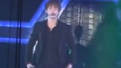 SHINee - Turn Up The Music