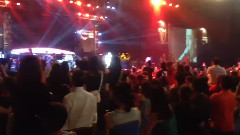 黄贯中 - 天与地 Guinness Arthur's Day Concert 2012 饭拍版