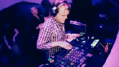 Avicii - Addicted To You