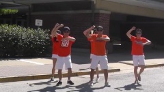 模仿翻唱 - Bar Bar Bar