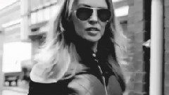 Kylie Minogue - Timebomb