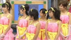 ℃-ute - 桜チラリ