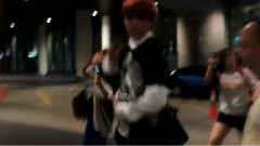 EXO,EXO-M,EXO-K - 吉隆坡机场接机Part2