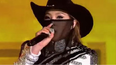 李孝利,CL(2NE1) - Bad Girls & The Baddest Female