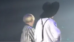 SHINee - The Wizard Dazzling Girl & Colorful Taemin