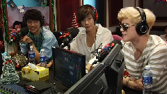 LUNAFLY - Sonia Dates LUNAFLY!