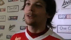 One Direction - Louis Tomlinson 足球俱乐部的首场比赛