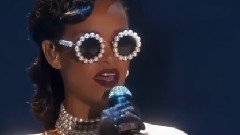 Rihanna - Diamonds