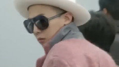 G-Dragon(BigBang) - Centuries 机场Show
