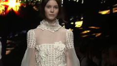 Fashion Show - Alberta Ferretti Fall Winter 2015-2016