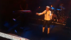 Mary J.Blige - Gives Her Superfan A Priceless Surprise!