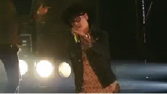 G-Dragon(BigBang),BigBang - Fantastic Baby