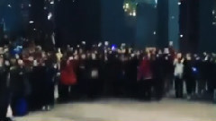 东海(Super Junior) - 东海IG更新:天气很冷 今天回家休息吧 漂亮的ELF^^ 明天见 !!