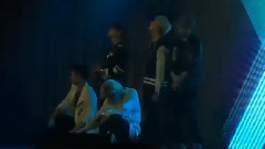 UNIQ - Born To Fight (第2版)