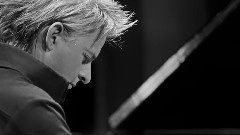 音乐短片 - A Hungarian In Paris