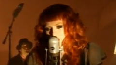 Karen Elson - The Ghost Who Walks