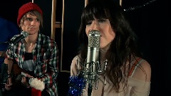 Carly Rae Jepsen - Let It Snow
