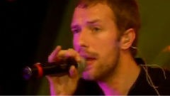 Coldplay - Yellow Live In Amsterdam