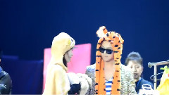 G-Dragon(BigBang),BigBang - GD与幸运粉丝互动