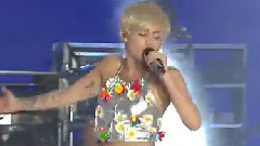 Miley Cyrus - Party In The USA