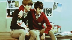 EXO - 那些年我们追过的团宠