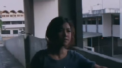 泰国歌手 - ฉันผิดที่คิดว่าเรารักกัน