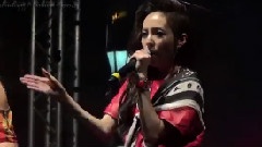 2NE1 - Clarke Quay Singapore Highlights