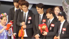 EXO,EXO-M,EXO-K - 拿紅包