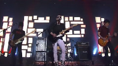 黄贯中 - Can't Bring Me Down