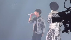 G-Dragon(BigBang),BigBang - Talk GD Cute Dance