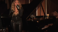 Mariah Carey - Surprises & Sings To Fans