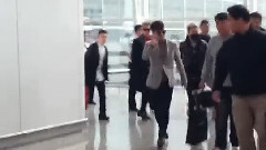 太阳(Bigbang),胜利(Bigbang),G-Dragon(BigBang),BigBang - 香港机场出境