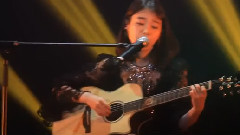 IU - 挥着翅膀的女孩